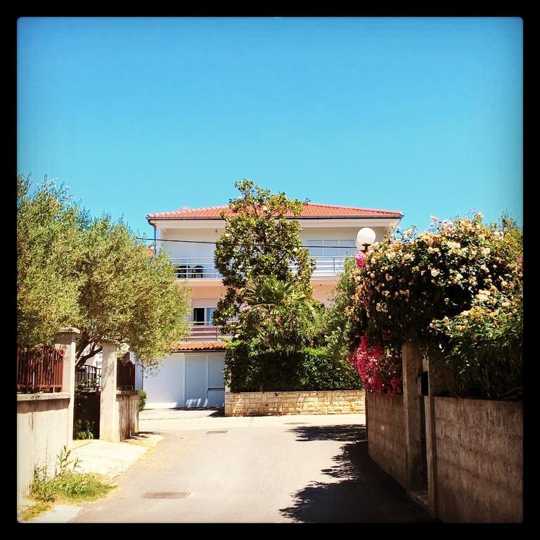 Karma Apartment *